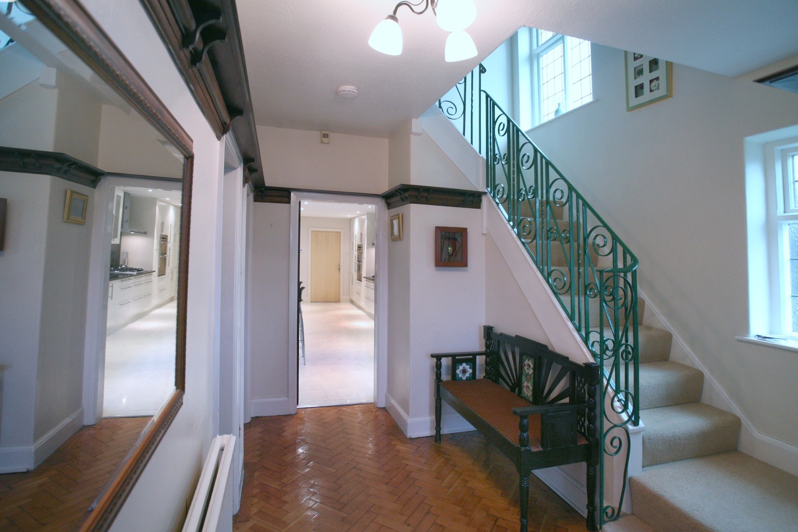 24 Highfield Rd  013 - INT.JPG